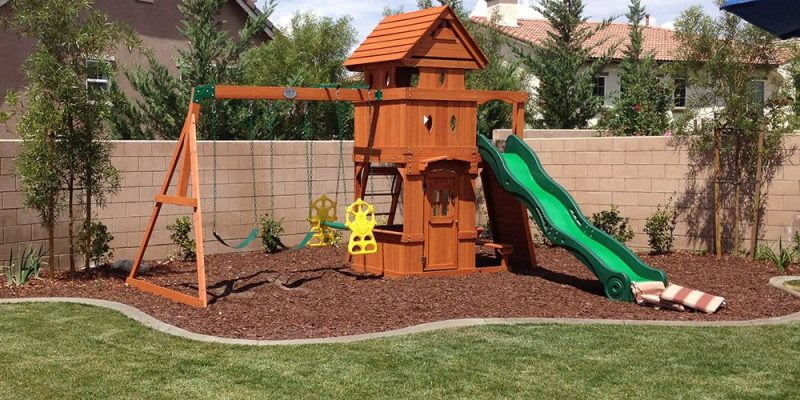 15 Outside of the Box Backyard Playsets