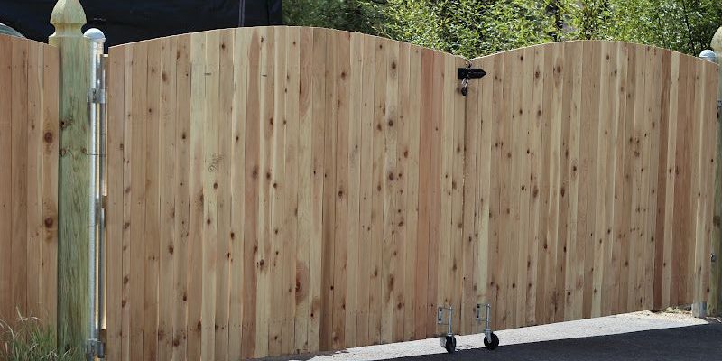 Should Your Fence Gate Swing in Or Out?