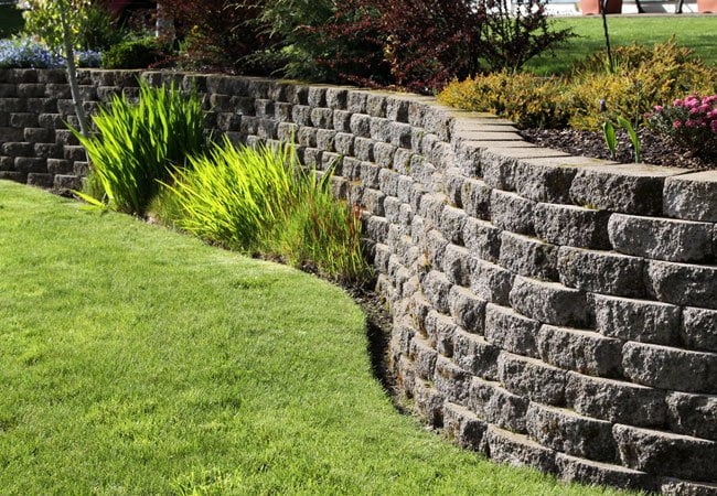 Curvy Retaining Wall