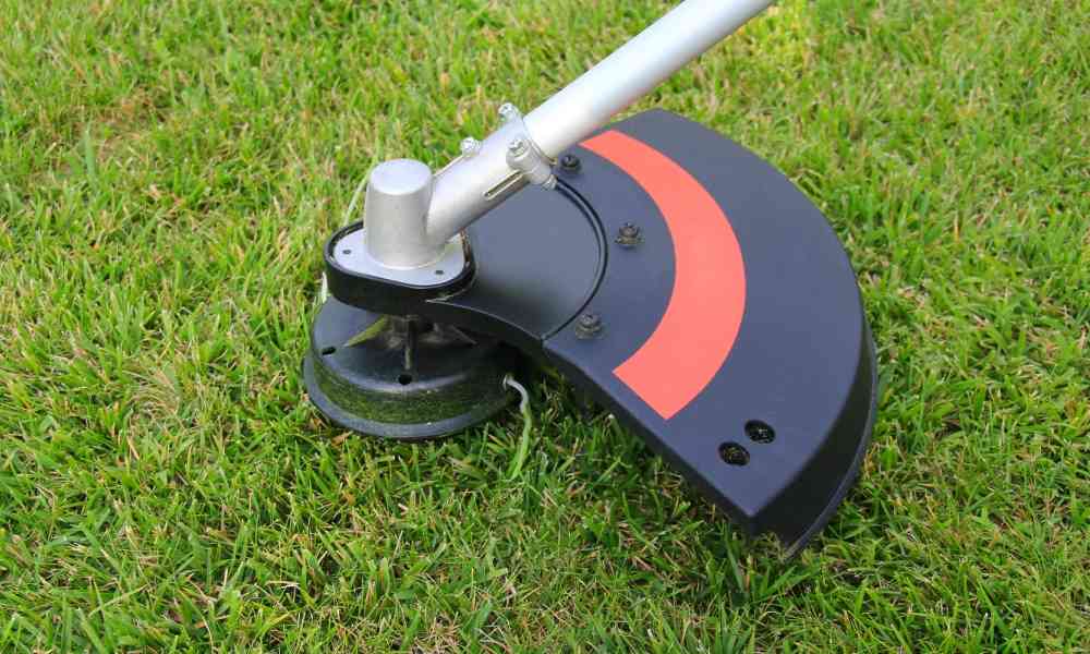 Black and Decker LST136W String Trimmer