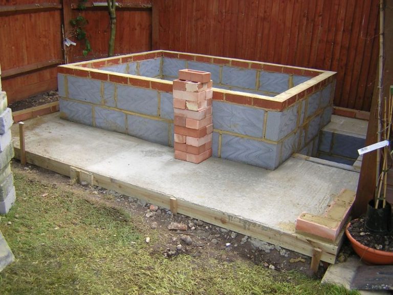 Block and Brick Hot Tub