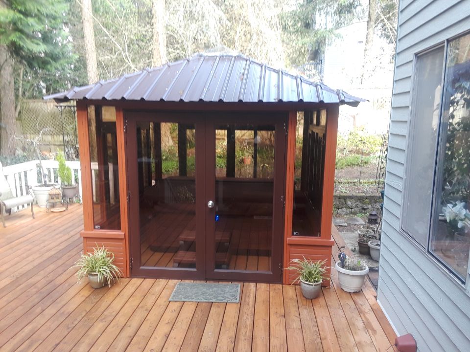 Hot Tub Solarium