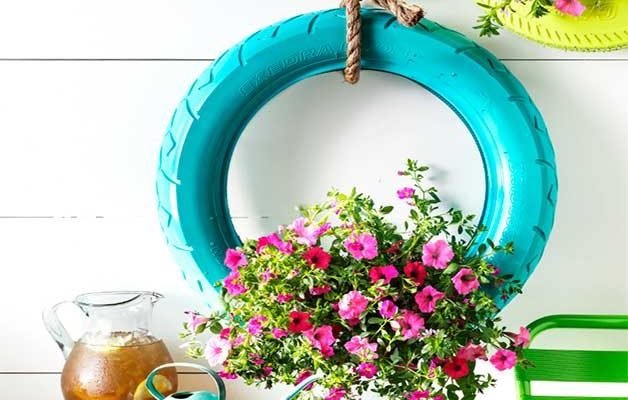 How to Make a Hanging Tire Planter