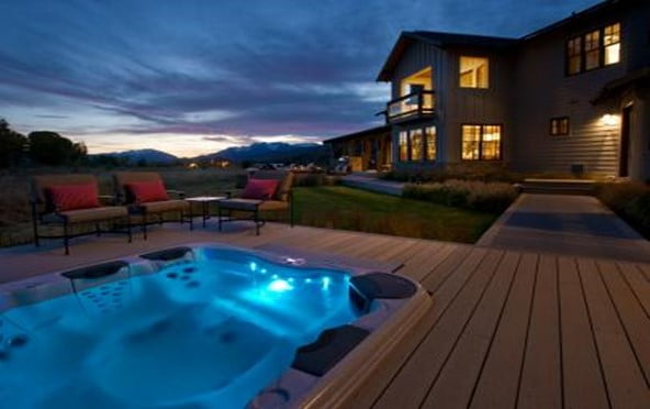 Luxurious Hot tub deck