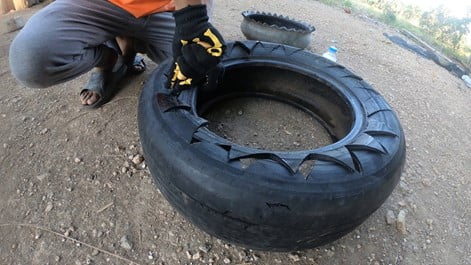 Making Small Triangle on Top of Tyre