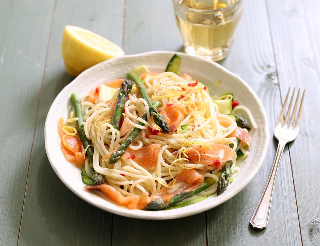 Smoked Salmon Spaghetti with Chili & lemon