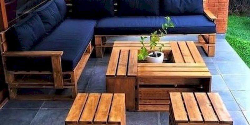 17 DIY Pallet Garden and Furniture Ideas 