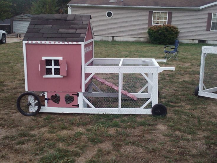 Farmhouse Style Chicken Coop