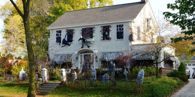 DIY Outdoor Halloween Decorations: Cute, Weird, and Spooky