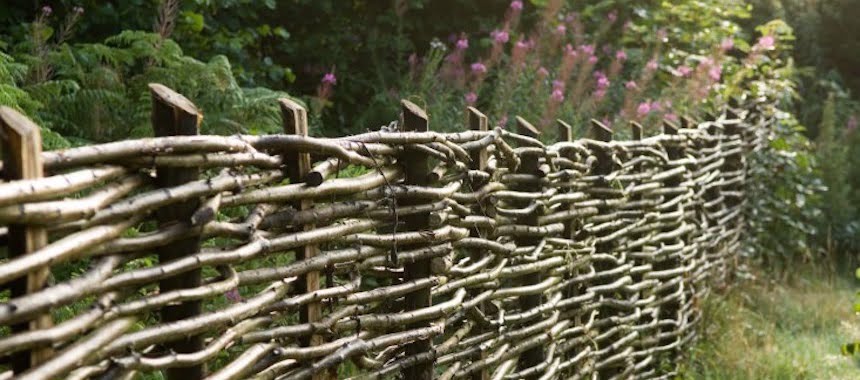 Weaving the Fence Gate