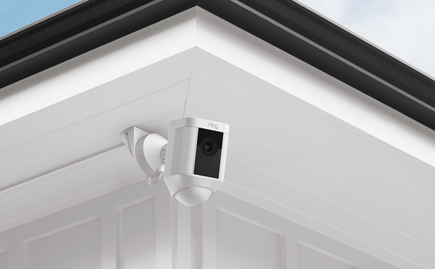 Floodlight camera