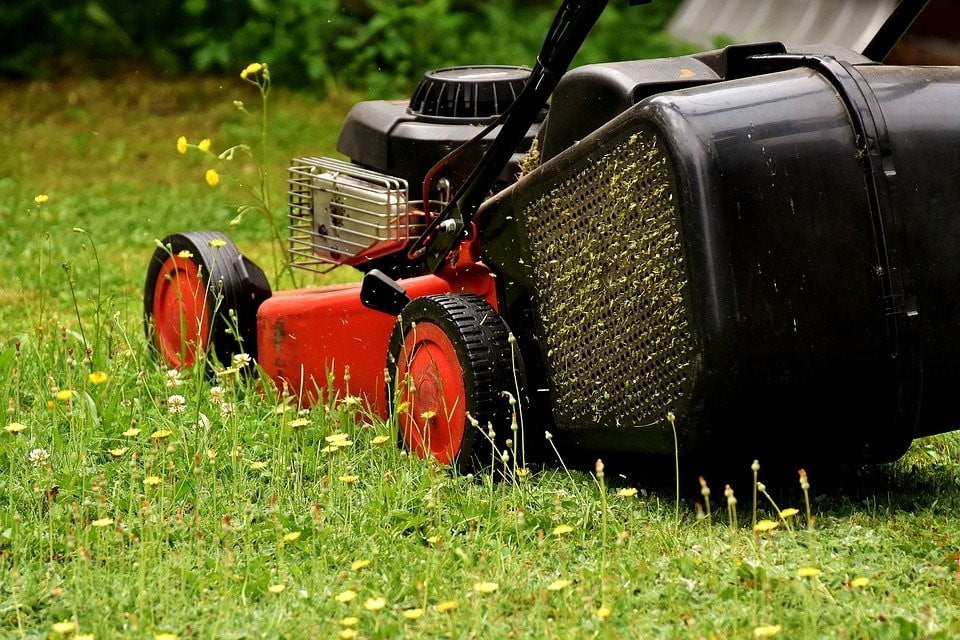 Husqvarna Land Mower