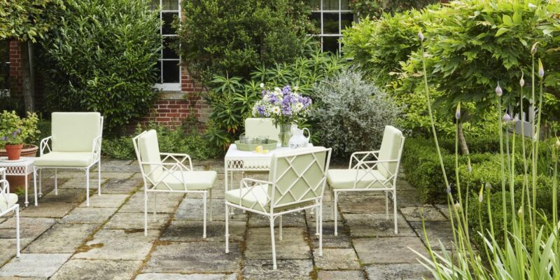 13 Most Ideal Ways to Keep Your Outdoor Spaces Colourful