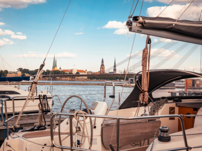 How to Restore the Shine to Your Boat's Gel Coat With Top Notch Gel Coat Repair