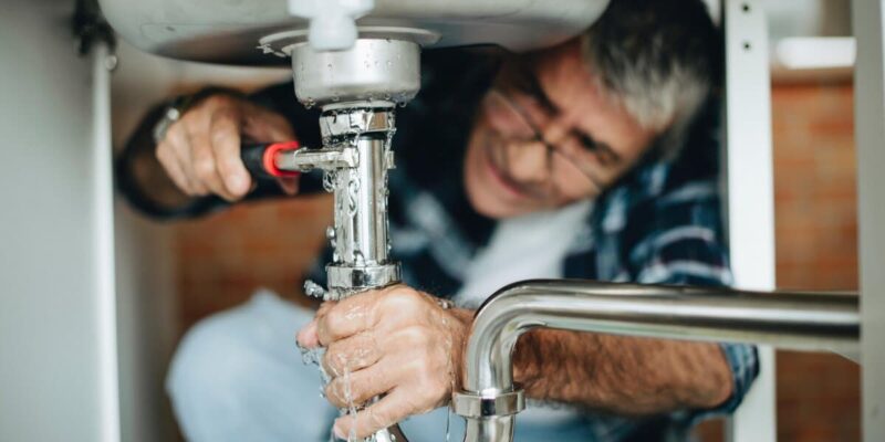 DIY Plumbing Projects: Pros and Cons