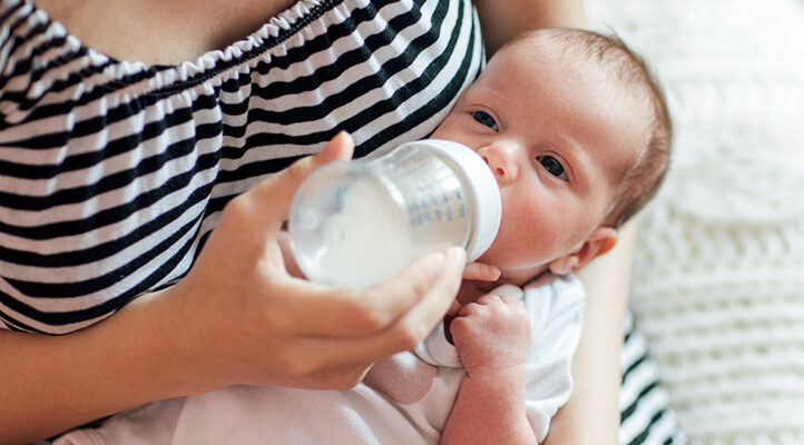 When to Choose Formula Feeding for Your Infant: A Parent's Guide