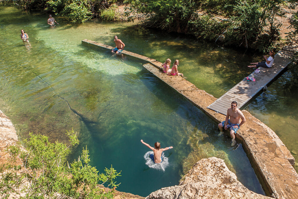 Are There Any Laws for Maximum Pool Depth in Texas?