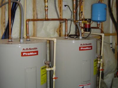 Comparing Tank-Type and Tankless Hot Water Systems