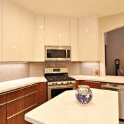 How to Choose the Perfect Kitchen Cabinets for Your Texas Home: A Buyer's Guide