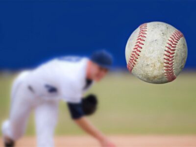 How Do You throw a curveball in baseball