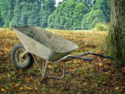 How to Hang a Wheelbarrow on The Wall