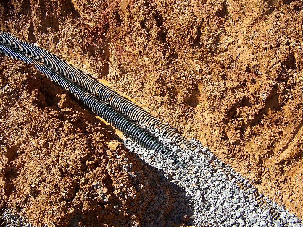 French Drain for Sloppy or Hill Side Retaining Wall