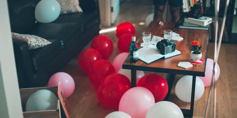 Housewarming Etiquette: The Ultimate Guide