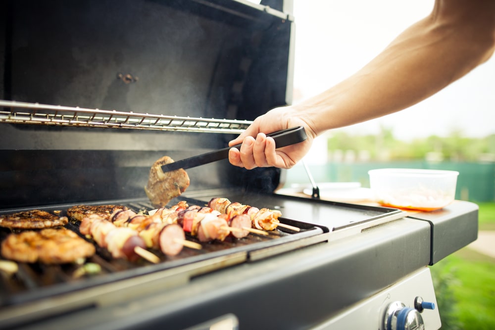 Tips to Use a Tarp as a Grill Cover