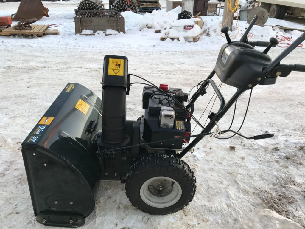 Wrong Starting Procedure of Snowblower